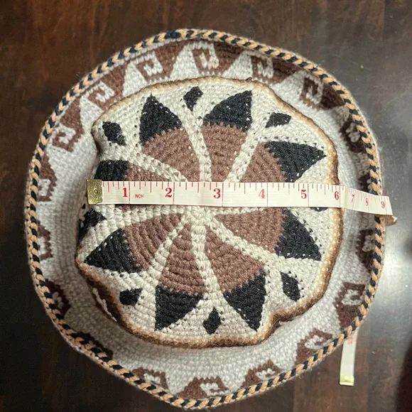 Alpaca Pattern Knit Hat - Picture 3 of 14